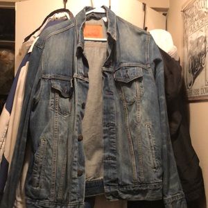 Levi’s denim jacket
